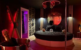 Love Room Haut De Gamme - L'Extase Avec Jacuzzi