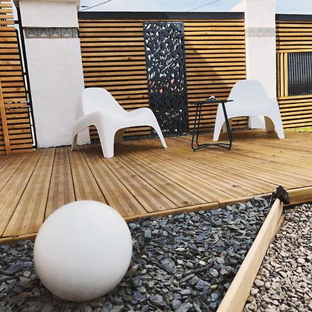 Love Room Haut De Gamme - L'Extase Avec Jacuzzi Violaines Extérieur photo