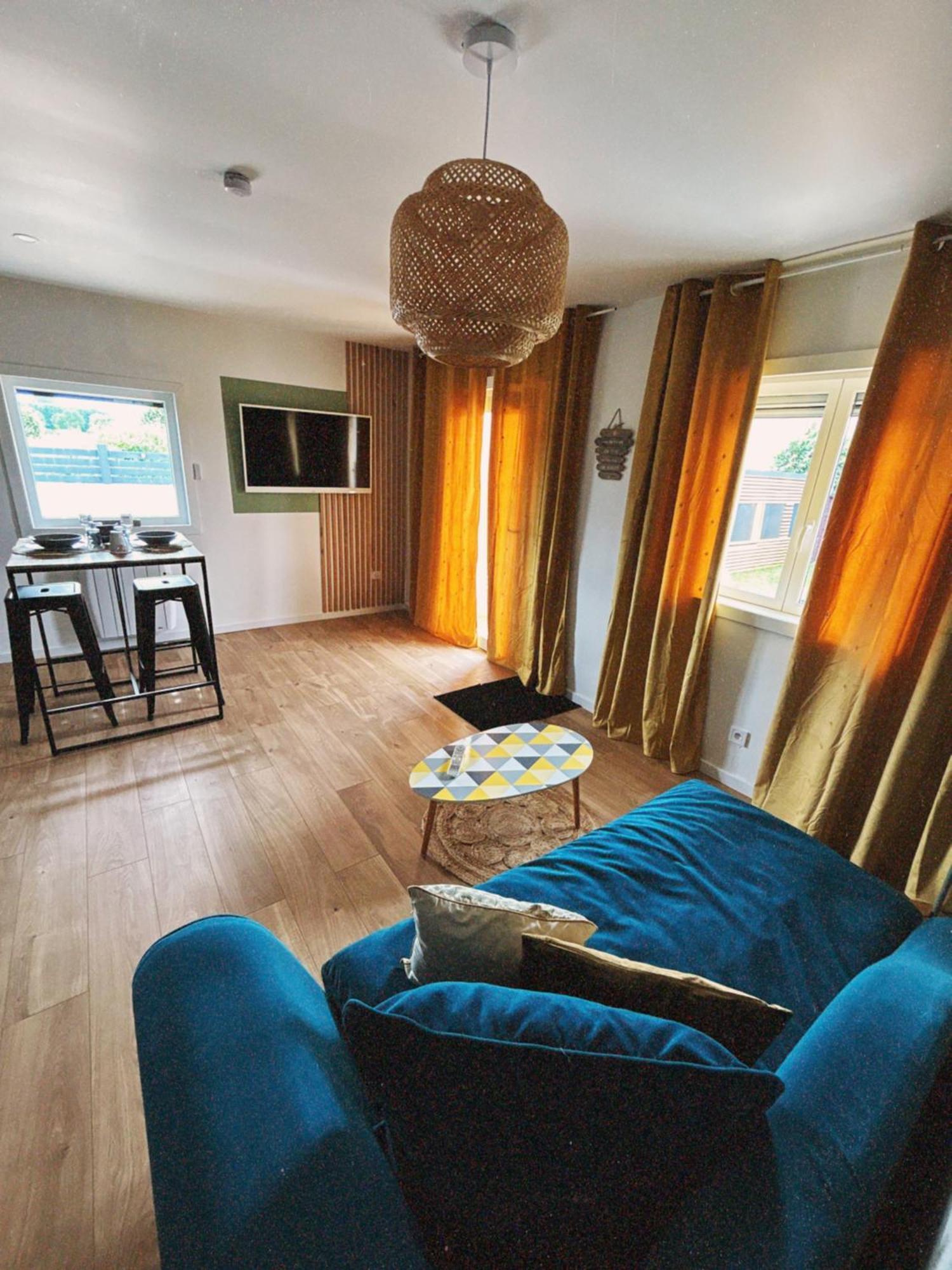 Love Room Haut De Gamme - L'Extase Avec Jacuzzi Violaines Extérieur photo